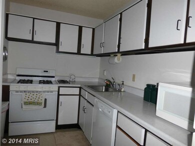 1747 Edgewood Hill Cir unit 103, Hagerstown, MD 21740 - photo 7