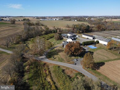 690 Kraybill Church Rd, East Donegal Township, PA 17552 - photo 5