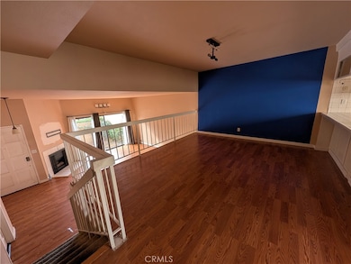 18403 Collins St, Tarzana, CA 91356 - photo 4