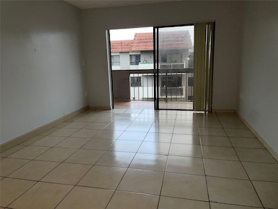 Garden Lake Towers unit 415, Miami, FL 33184 - photo 4