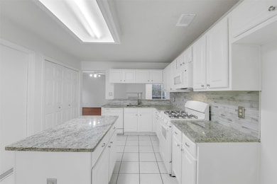 19010 Oakway Dr, Humble, TX 77346 - photo 5