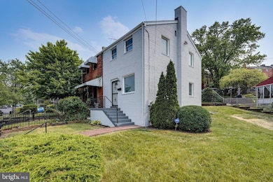 825 Burns St SE, Washington, DC 20019 - photo 2