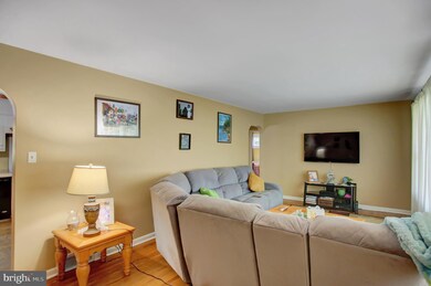 409 Fairway Dr, Lancaster, PA 17603 - photo 3