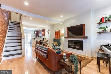 2240 Gerritt St, Philadelphia, PA 19146 - photo 3