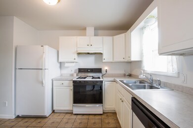 913 W Connecticut Ave, Somers Point, NJ 08244 - photo 3