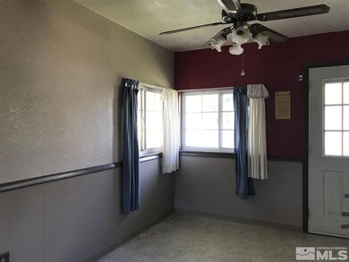 1835 S Bridge St, Winnemucca, NV 89445 - photo 6