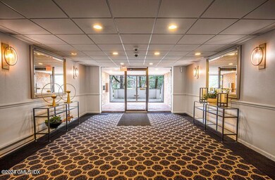 Greenwich Green unit 101, Old Greenwich, CT 06870 - photo 4