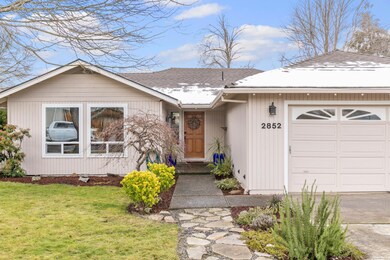 2852 Fredrick Dr, Medford, OR 97504 - photo 5