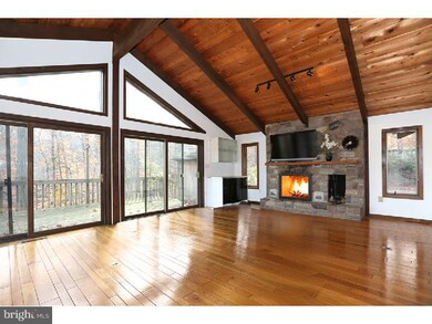 7520 Skinny Ln, Pipersville, PA 18947 - photo 4