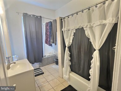 717 N 9th St, Reading, PA 19604 - photo 7