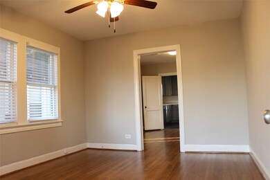 726 W 25th St, Houston, TX 77008 - photo 4