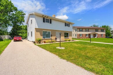 1133 Primrose Ct unit 1135, Neenah, WI 54956 - photo 6