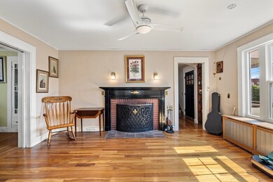 21 Sewall St, Marblehead, MA 01945 - photo 6