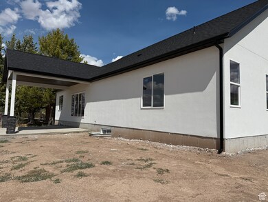 155 N 100 W, Levan, UT 84639 - photo 4