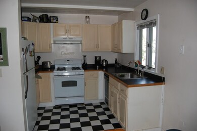 239 Bunker Hill St unit 2, Charlestown, MA 02129 - photo 3