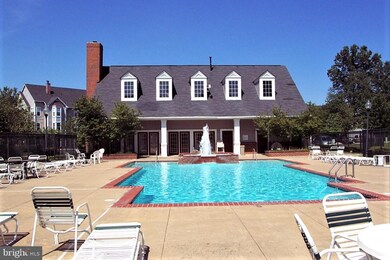 20447 Chesapeake Square unit 200, Sterling, VA 20165 - photo 5