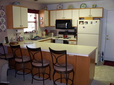 616 Petunia Ln S, Whiting, NJ 08759 - photo 7