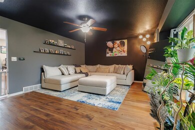 1805 Prince St, Grinnell, IA 50112 - photo 3