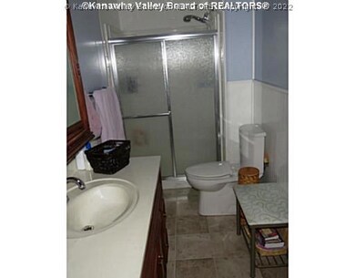Master Bath/Spa.