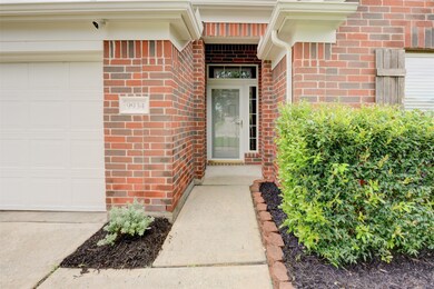 BEAUTIFUL PORCH WITH GLASS STORM DOOR