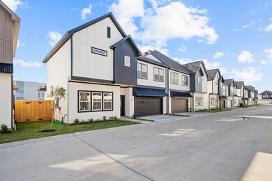 6702 Metro Blvd unit 4, Houston, TX 77083 - photo 2