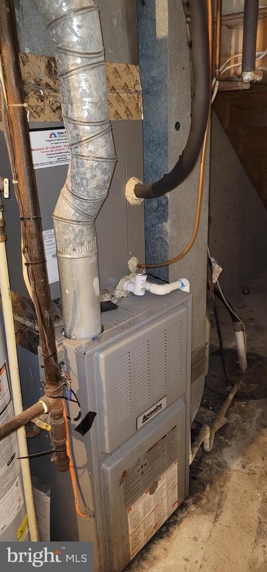 904 Portia Ct, Hyattsville, MD 20785 - photo 7