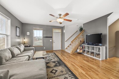 27 S Gardens Way, Fitchburg, WI 53711 - photo 4