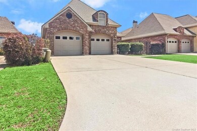 919 S Yorkshire Cir, Lake Charles, LA 70605 - photo 6