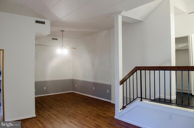 122 Roberts Ln unit 101, Alexandria, VA 22314 - photo 3