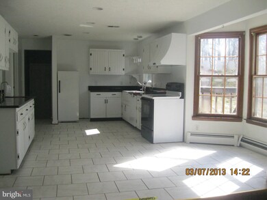 8610 Kip Dr, Owings, MD 20736 - photo 5