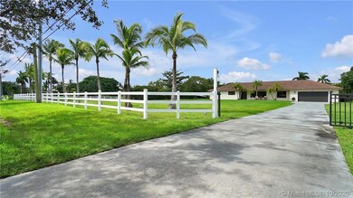 5301 SW 178th Ave, Southwest Ranches, FL 33331 - photo 2
