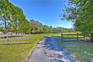 6612 Perpetual Ln, Wesley Chapel, FL 33545 - photo 2
