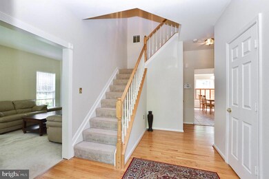 46430 Cedarhurst Dr, Sterling, VA 20165 - photo 4