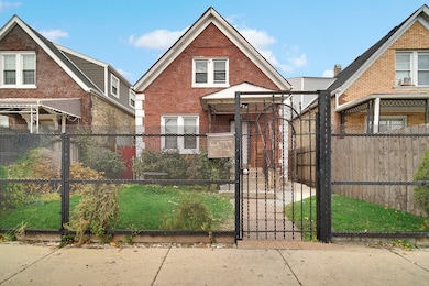 924 N Pulaski Rd, Chicago, IL 60651 - photo 2