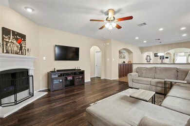 Wonderful open floor plan that features beautiful 