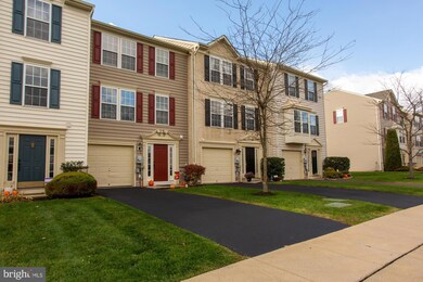 41 N Savanna Dr, Pottstown, PA 19465 - photo 2