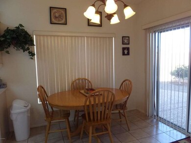 EAT IN AREA OF KITCHEN