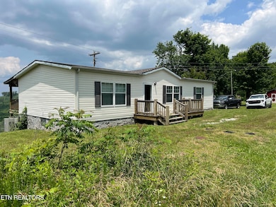 3385 Doubletop Rd, Byrdstown, TN 38549 - photo 2