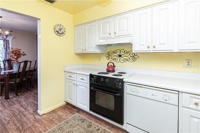 Kitchen to Dining room