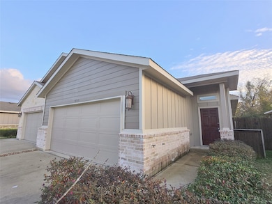 9753 Grosbeak Ln, Magnolia, TX 77354 - photo 2