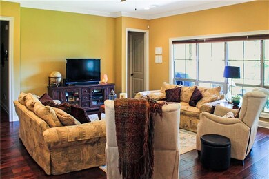 190 Fox Chase Dr, Pineville, LA 71360 - photo 2