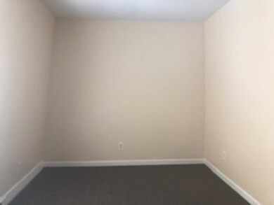 45 Grant St unit 3 Rear, Chicopee, MA 01013 - photo 6