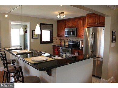 404 Edgewood Dr, Ambler, PA 19002 - photo 4