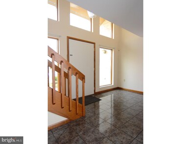 3536 W Kent Rd, Reading, PA 19605 - photo 4