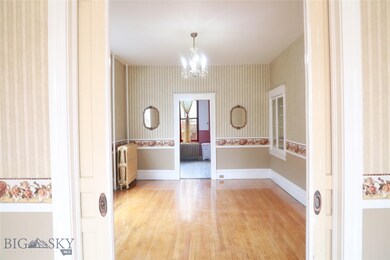 Dining Room to Kitchen