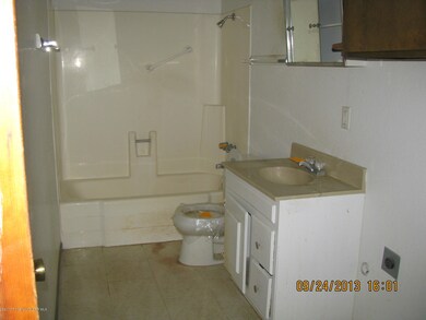 1406 Saiz Ln 8 041