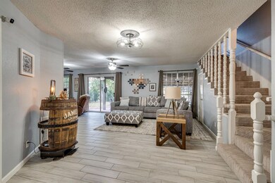 302 Somerset Cir, Bedford, TX 76022 - photo 5