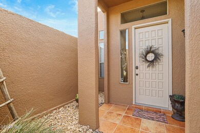 492 Horizon Heights Cir, Horizon City, TX 79928 - photo 4