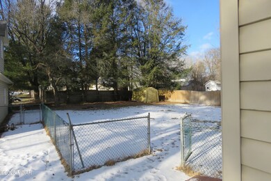 208 Eade Ave, Hawley, PA 18428 - photo 3