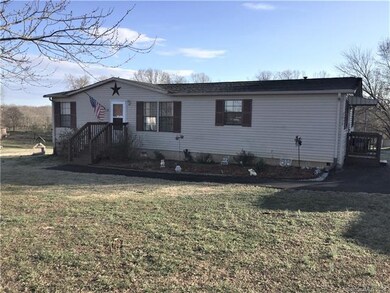 2616 Amity Hill Rd, Statesville, NC 28677 - photo 2